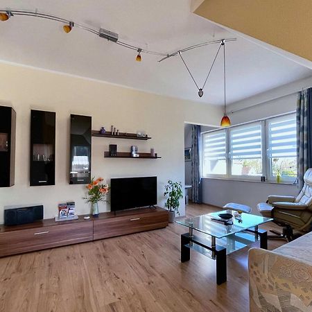 Apartment Rotes Haus Kröslin Zewnętrze zdjęcie